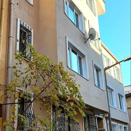 Au Sous Sol No 1 Istanbul